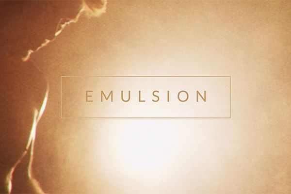 【4K视频素材】16个4K电影胶片噪点颗粒质感叠加合成素材(8mm 16mm 35mm) Rocketstock – Emulsion 4K Film Grain Overlays